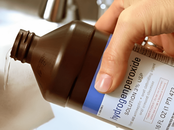 India Hydrogen Peroxide Market volumed of 141.32 thousand Metric Tonnes in 2023 & will grow with a CAGR of 2.77% through 2029. 