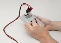 Global Voltage Calibrator Market