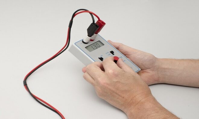 Global Voltage Calibrator Market